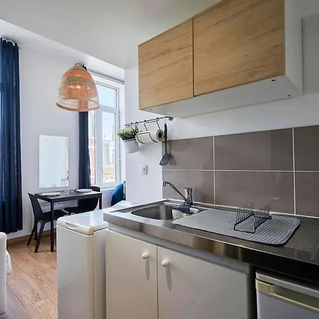 Apartment Centre